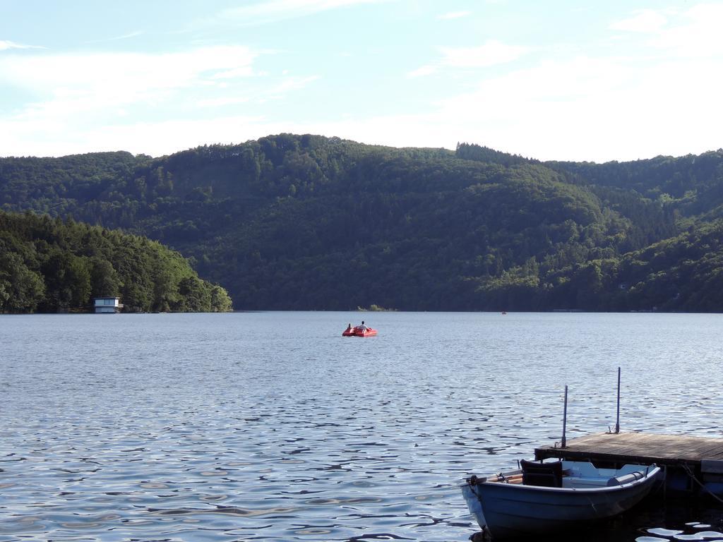 Hotel Am See Kreuzau Exterior photo