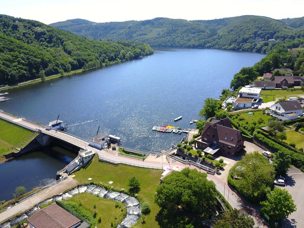 Hotel Am See Kreuzau Exterior photo