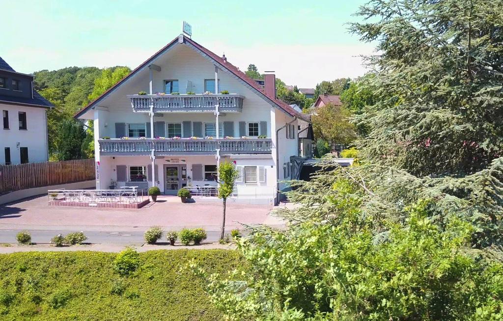 Hotel Am See Kreuzau Exterior photo