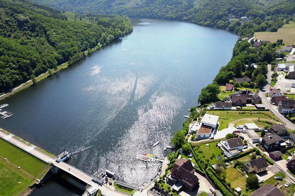 Hotel Am See Kreuzau Exterior photo